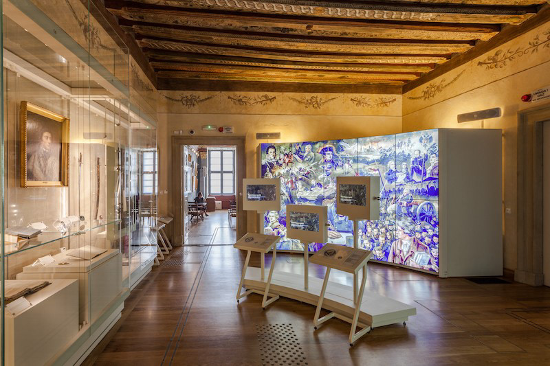 exhibition screens