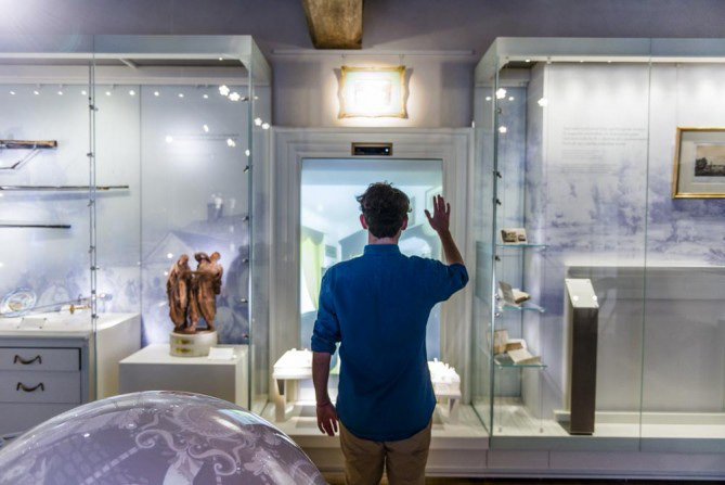 microsoft Kinect gesture in museum exhbition